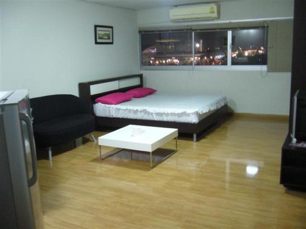 Impact Don Mueang Bangkok Guest House Экстерьер фото